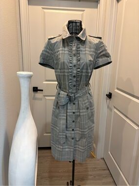 Burberry Gray Plaid Short-Sleeve Belted Shirt Dress